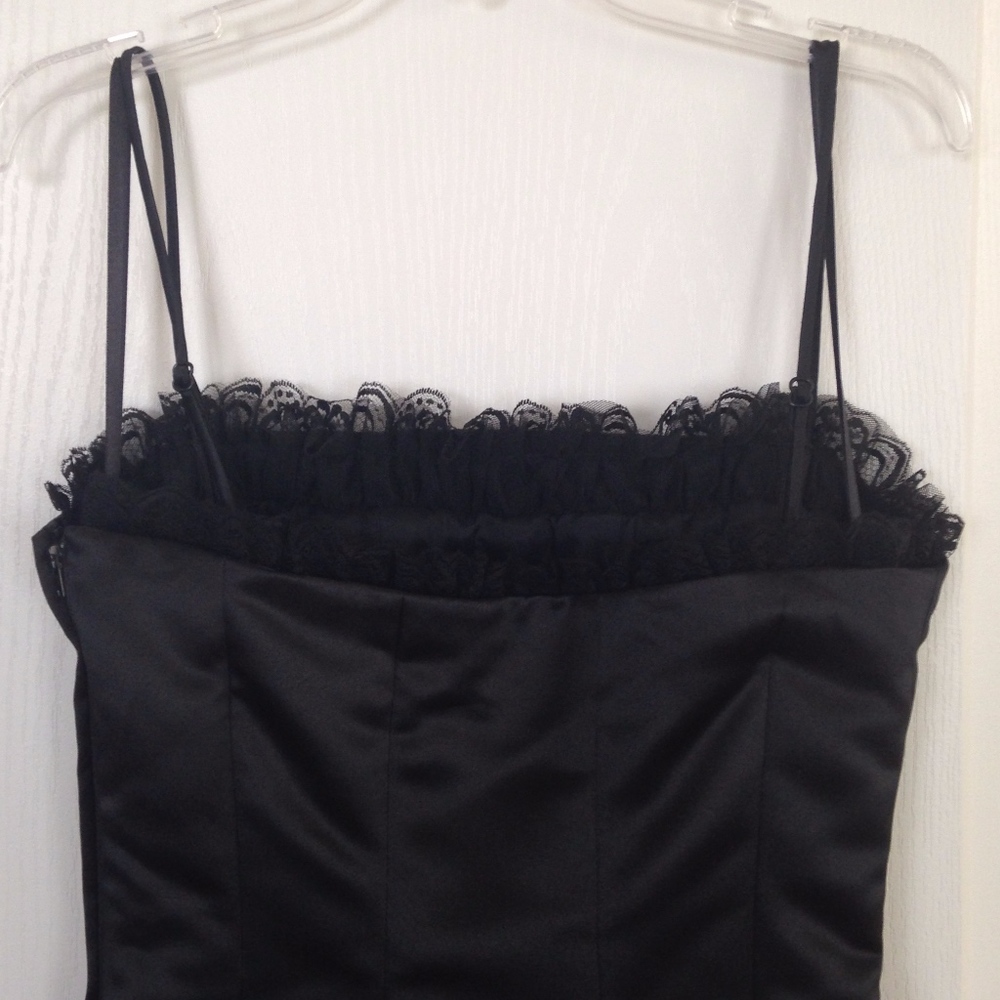 BCBG Max Azria Black Dress with Tulle, Size 0 - Picture 5 of 7